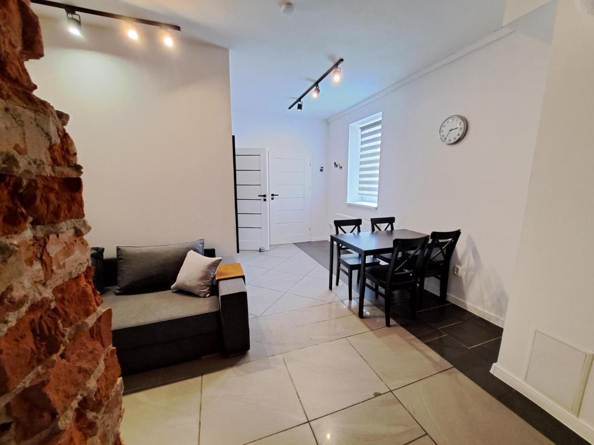 Lena 4 Apartment